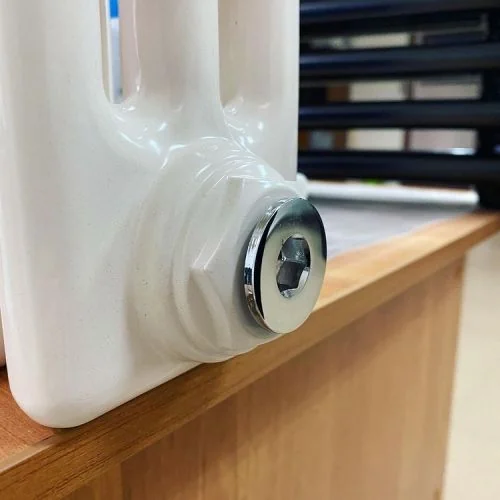 Заглушка 1/2" или 3/4" с воздухоотводчиком